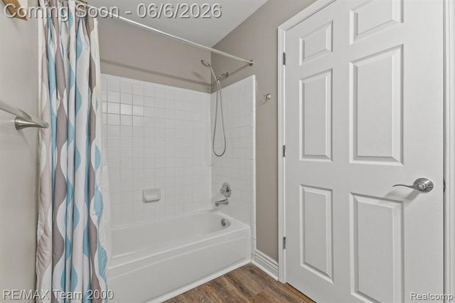 37522 Jefferson Avenue 102, Harrison Twp, MI 48045