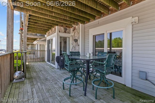 37522 Jefferson Avenue 102, Harrison Twp, MI 48045