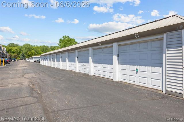 37522 Jefferson Avenue 102, Harrison Twp, MI 48045