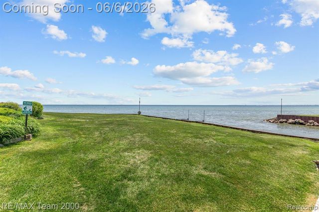 37522 Jefferson Avenue 102, Harrison Twp, MI 48045