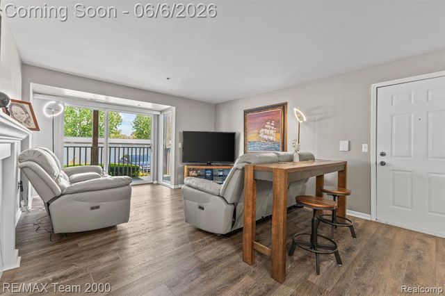 37522 Jefferson Avenue 102, Harrison Twp, MI 48045
