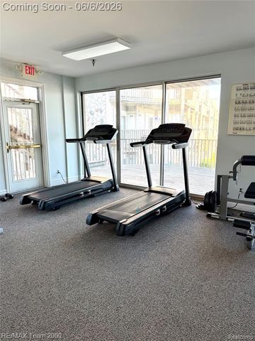 37522 Jefferson Avenue 102, Harrison Twp, MI 48045