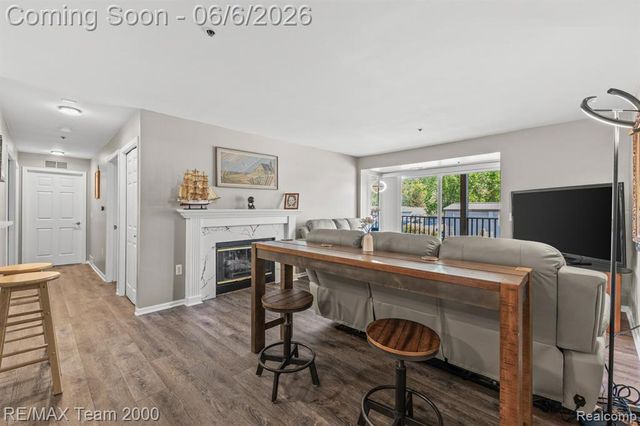 37522 Jefferson Avenue 102, Harrison Twp, MI 48045