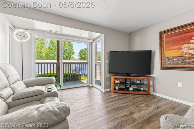 37522 Jefferson Avenue 102, Harrison Twp, MI 48045
