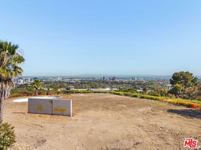 780 Linda Flora Drive, Los Angeles, CA 90049