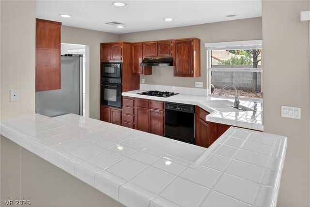 1840 Shirewick Drive, Las Vegas, NV 89117