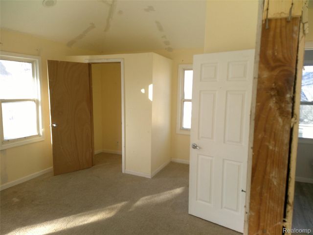 912 Huron Street, Flint, MI 48507