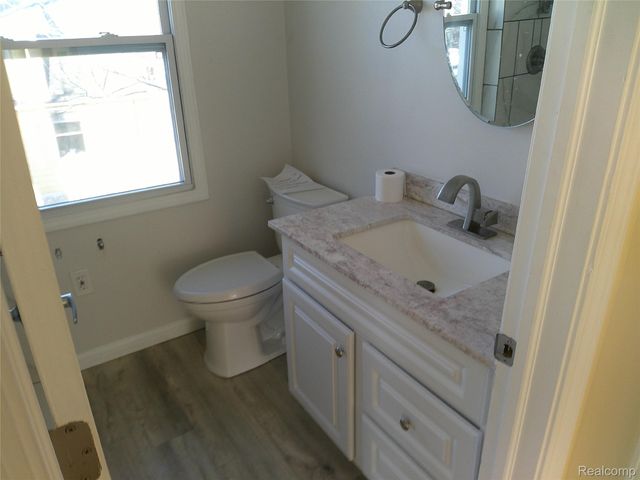 912 Huron Street, Flint, MI 48507