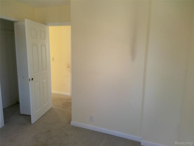 912 Huron Street, Flint, MI 48507