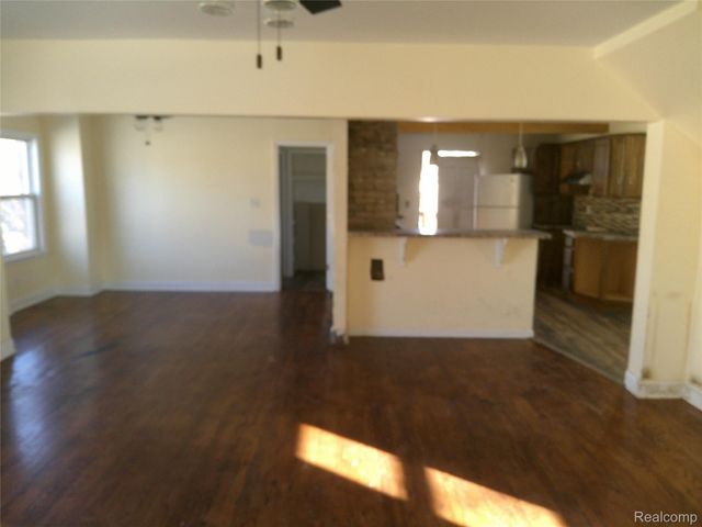 912 Huron Street, Flint, MI 48507