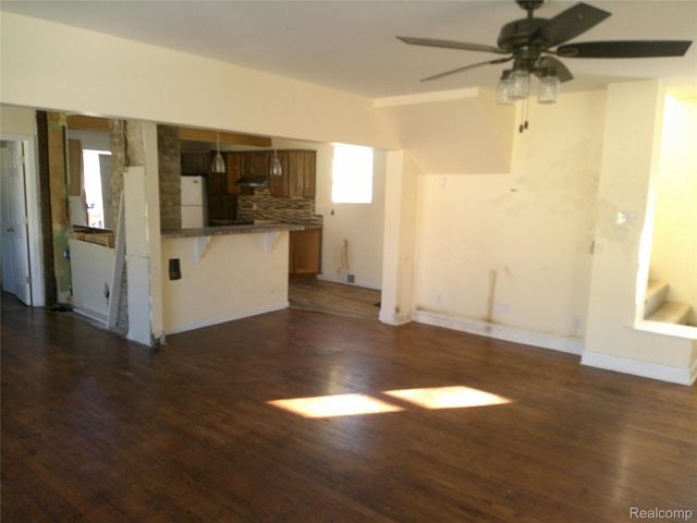 912 Huron Street, Flint, MI 48507