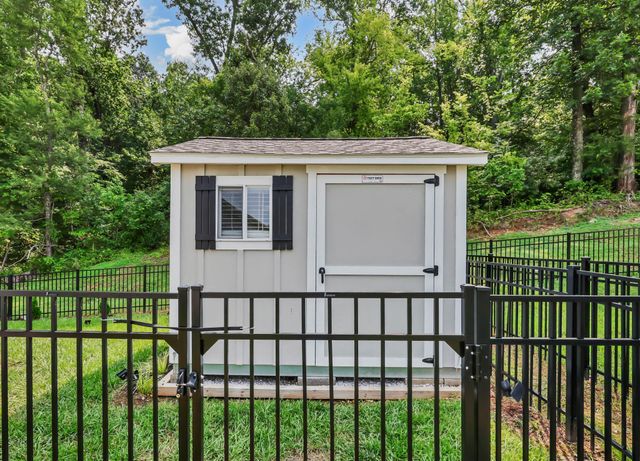 1047 ROSS FARMS BLVD, Clarksville, TN 37043