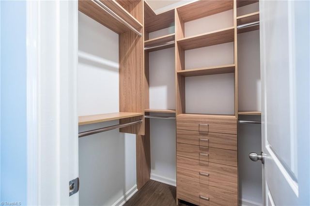 5556 Baverhof Drive, Greensboro, NC 27405