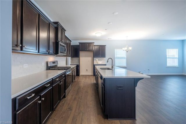 5556 Baverhof Drive, Greensboro, NC 27405