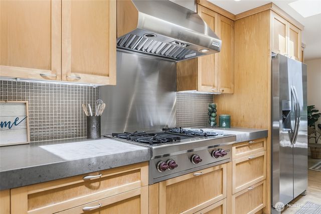 12926 164h Avenue NE, Redmond, WA 98052