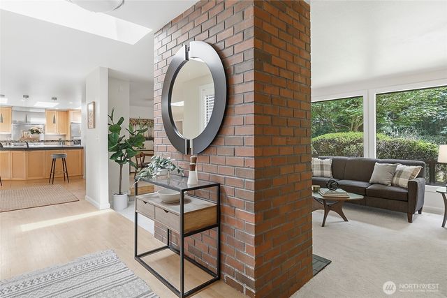 12926 164h Avenue NE, Redmond, WA 98052