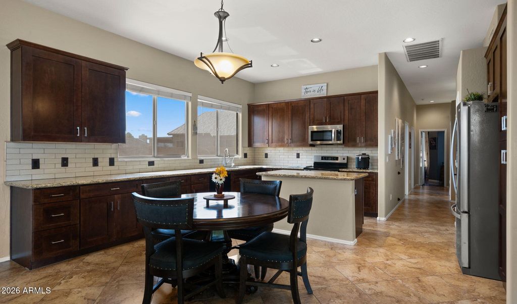 7511 W ALEXANDRIA Way, Peoria, AZ 85381 — photo 3