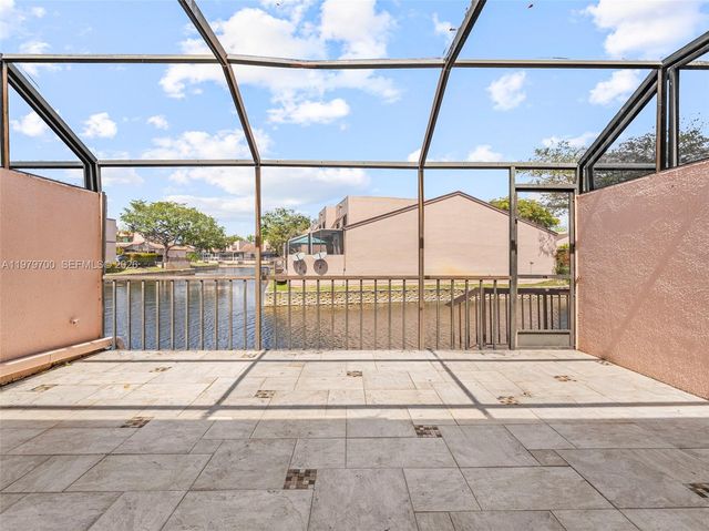 12259 NW 11th St, Pembroke Pines, FL 33026