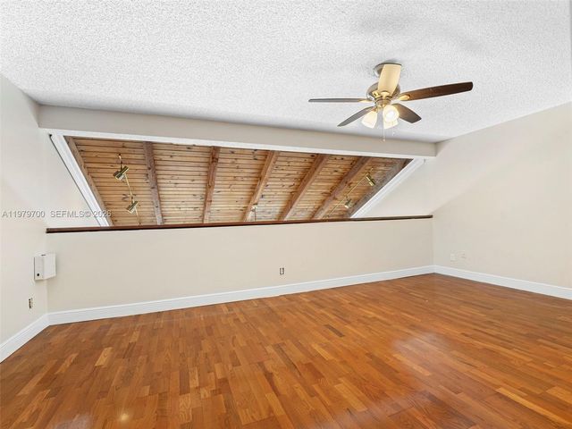 12259 NW 11th St, Pembroke Pines, FL 33026