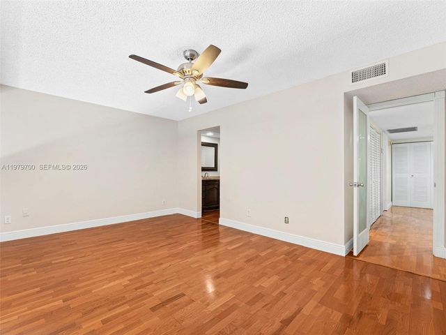 12259 NW 11th St, Pembroke Pines, FL 33026