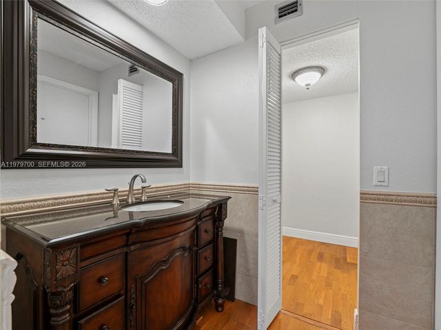 12259 NW 11th St, Pembroke Pines, FL 33026