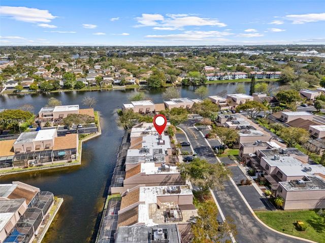 12259 NW 11th St, Pembroke Pines, FL 33026