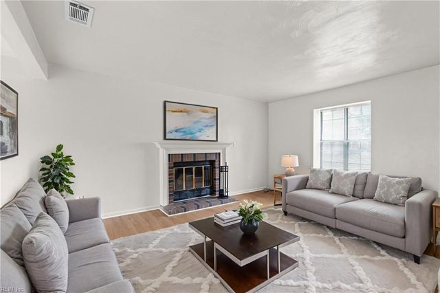 935 Still Harbor CIR, Chesapeake, VA 23320
