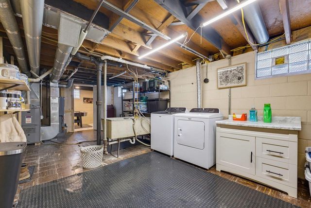 6526 W Burdick AVENUE, Milwaukee, WI 53219