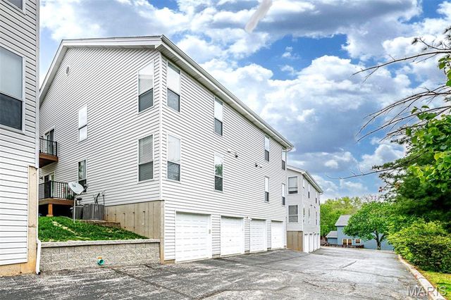 1708 Whispering Creek Drive A, Ballwin, MO 63021