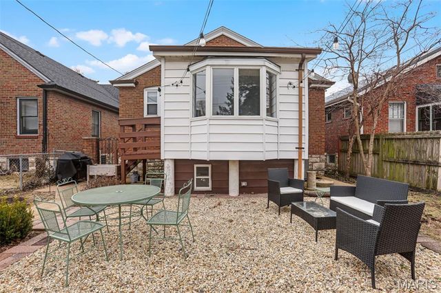 5613 Rhodes Avenue, St Louis, MO 63109