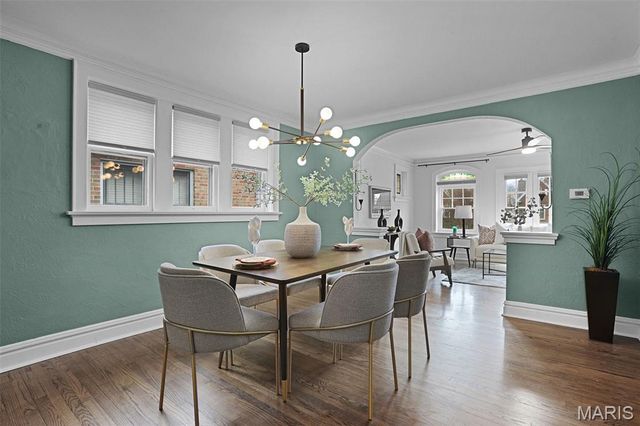 5613 Rhodes Avenue, St Louis, MO 63109