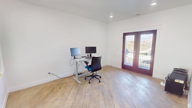 1073 N TITAN DR, Lehi, UT 84043
