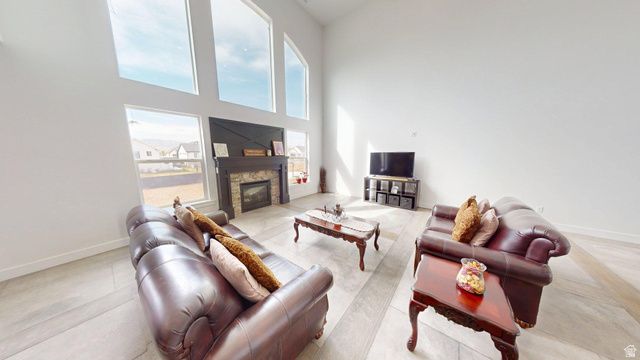 1073 N TITAN DR, Lehi, UT 84043