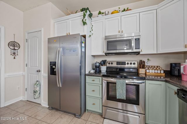 246 Inverness Drive, Hubert, NC 28539