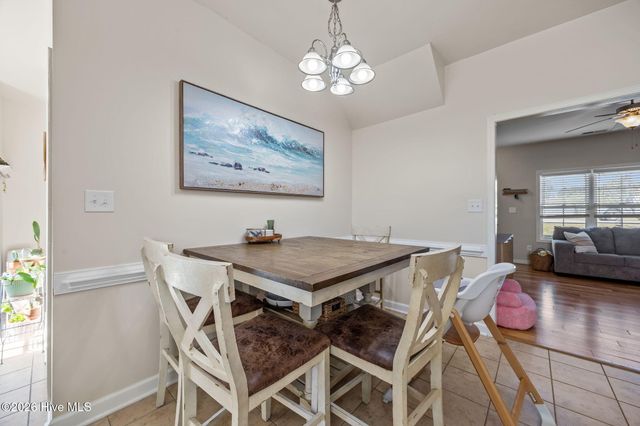 246 Inverness Drive, Hubert, NC 28539