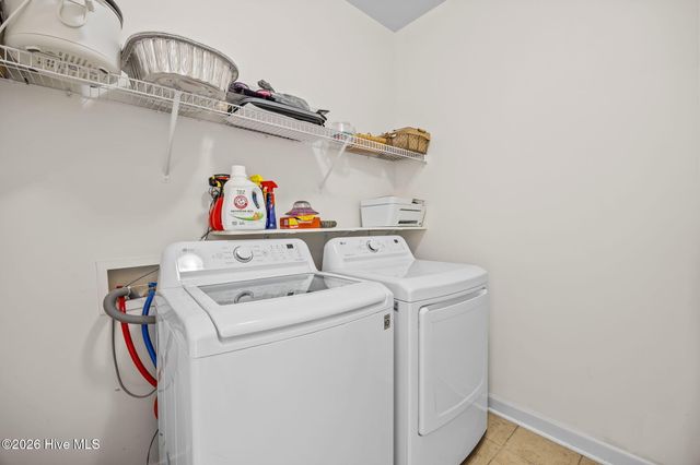 246 Inverness Drive, Hubert, NC 28539