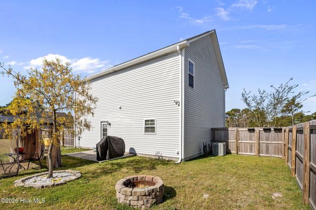 246 Inverness Drive, Hubert, NC 28539