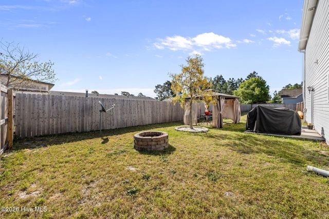 246 Inverness Drive, Hubert, NC 28539