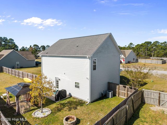 246 Inverness Drive, Hubert, NC 28539