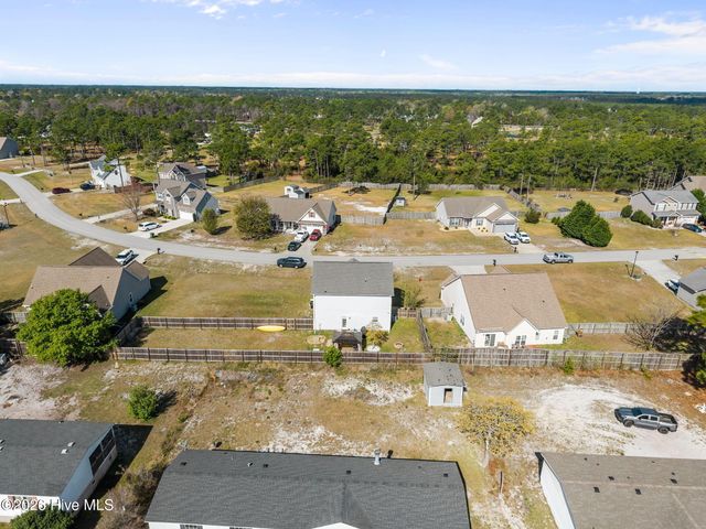 246 Inverness Drive, Hubert, NC 28539