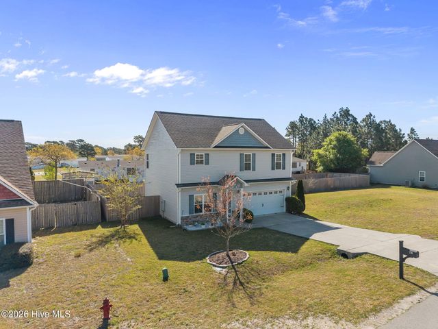 246 Inverness Drive, Hubert, NC 28539