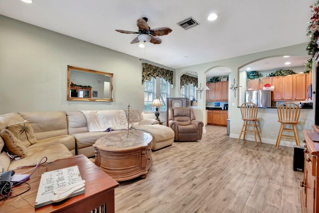 214 Evergrene Parkway, Palm Beach Gardens, FL 33410