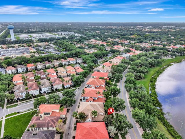 214 Evergrene Parkway, Palm Beach Gardens, FL 33410