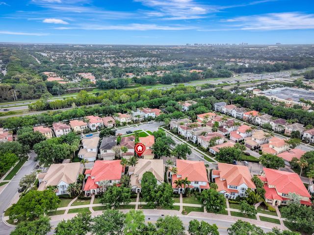 214 Evergrene Parkway, Palm Beach Gardens, FL 33410