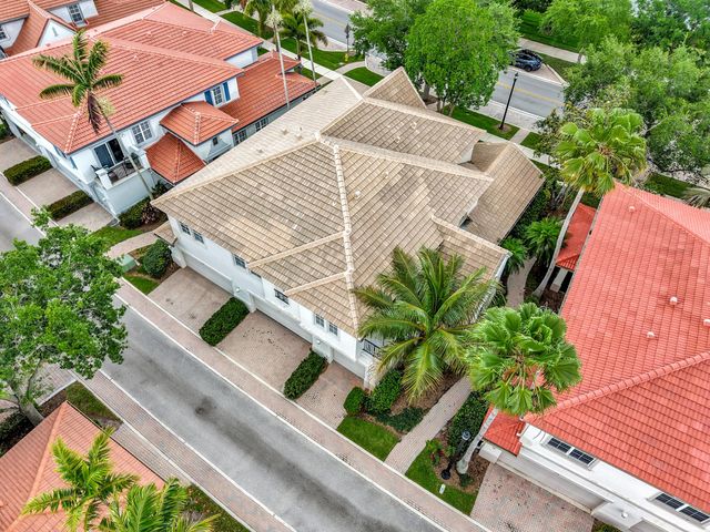 214 Evergrene Parkway, Palm Beach Gardens, FL 33410