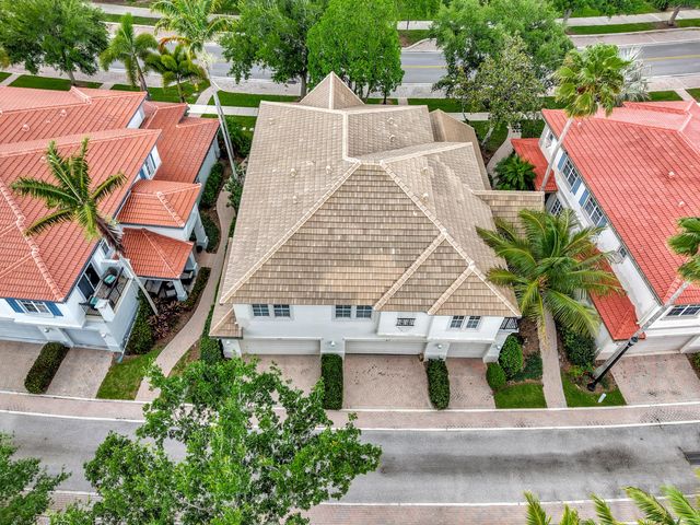 214 Evergrene Parkway, Palm Beach Gardens, FL 33410