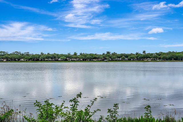 214 Evergrene Parkway, Palm Beach Gardens, FL 33410