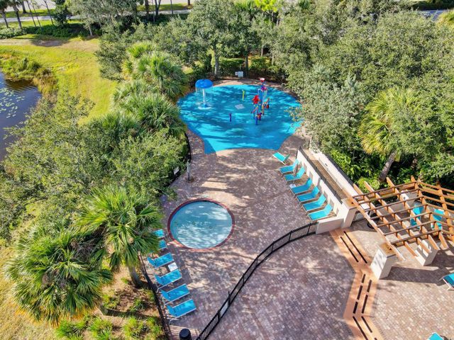 214 Evergrene Parkway, Palm Beach Gardens, FL 33410