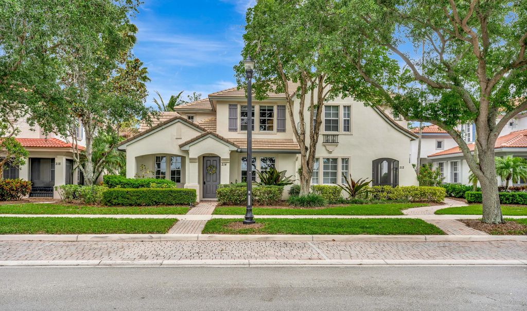 214 Evergrene Parkway, Palm Beach Gardens, FL 33410