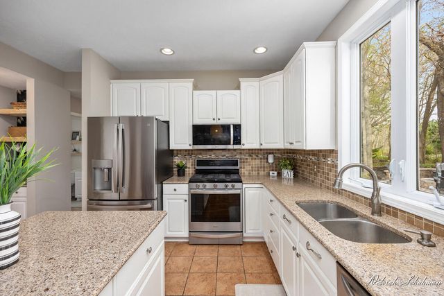 6495 Los Altos Drive, Rockford, MI 49341